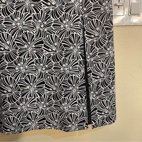 NWT Brooks Brothers Floral B/W Sheath A-Line Dress sz 10 - Picture 5 of 11